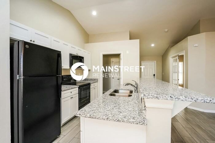 916 Nw 15th Ave - Photo 5 of 16
