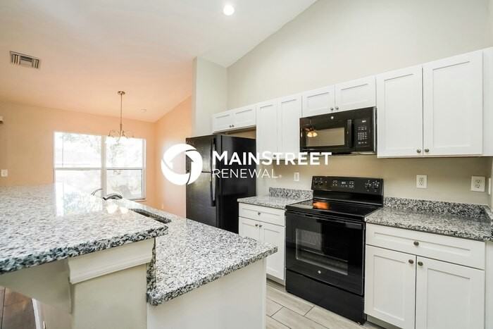 916 Nw 15th Ave - Photo 6 of 16