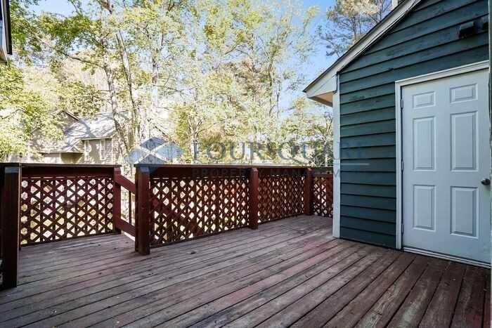 208 Kristin Ct - Photo 2 of 23