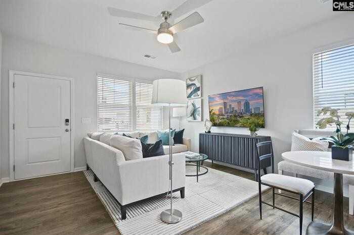 445 Lady Liberty Way - Photo 7 of 26