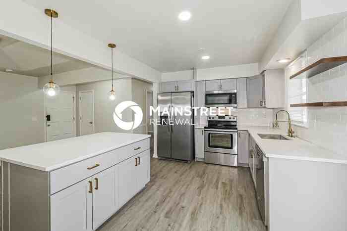 2972 Iva Dr - Photo 7 of 17