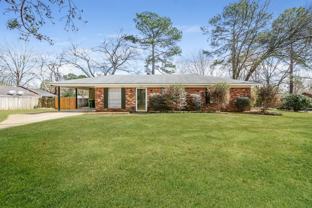 320 Southridge Dr - Photo 1 of 1