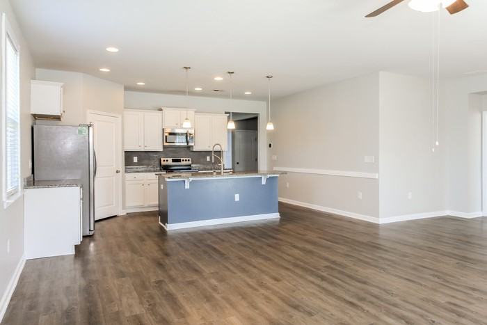 534 Hay Hill Ln - Photo 5 of 12