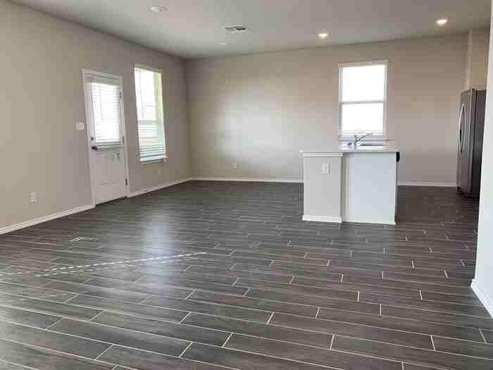 254 Jaycen Ln - Photo 5 of 34