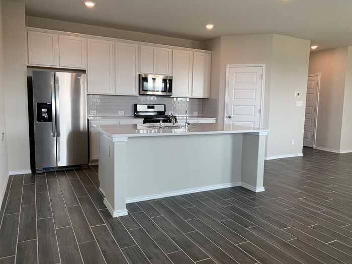 254 Jaycen Ln - Photo 7 of 34