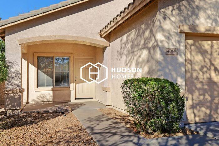 40619 N Key Ln - Photo 3 of 29