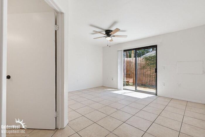 4219 Illinois St #1 - Photo 5 of 17