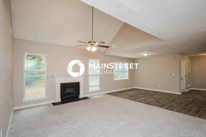 722 Jockey Ln - Photo 3 of 16