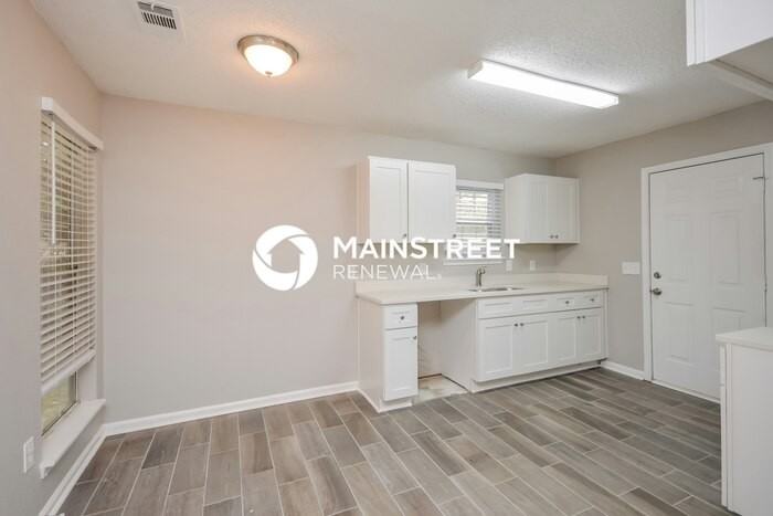 722 Jockey Ln - Photo 6 of 16