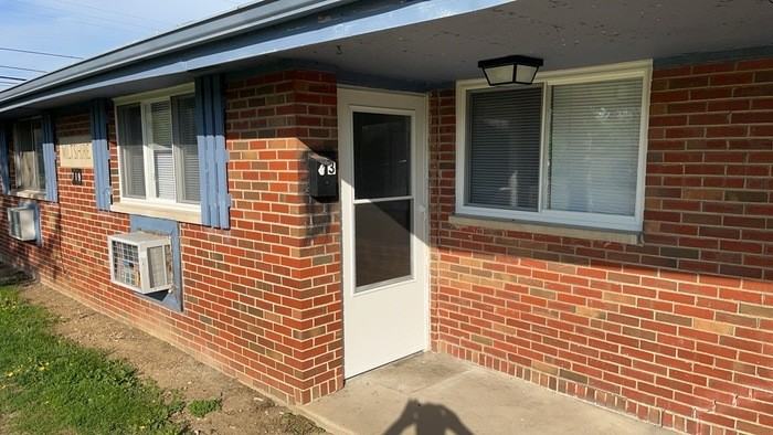 719 Wiltshire Blvd #3 - Photo 2 of 22