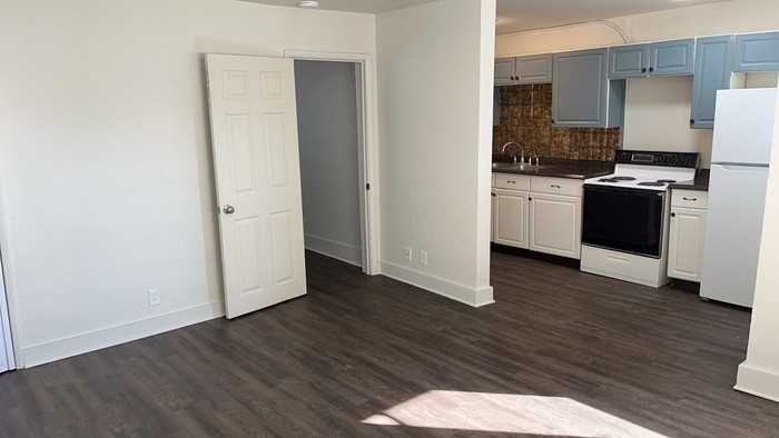 719 Wiltshire Blvd #3 - Photo 6 of 22