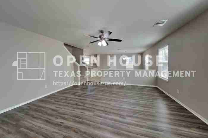 18230 Temple Hill Ln - Photo 4 of 23