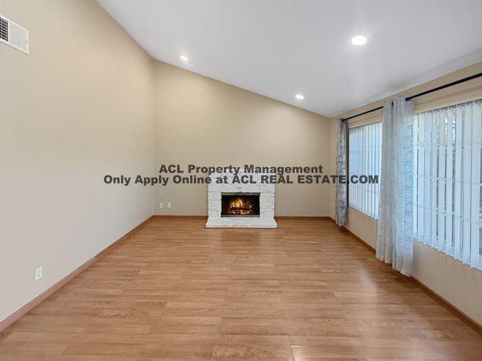 3056 Stonehenge Rd - Photo 4 of 18