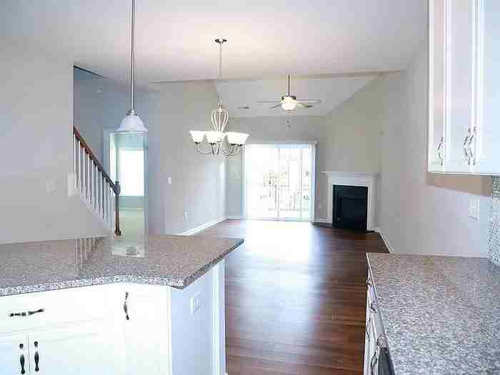 201 Gulley Glen Dr - Photo 6 of 27