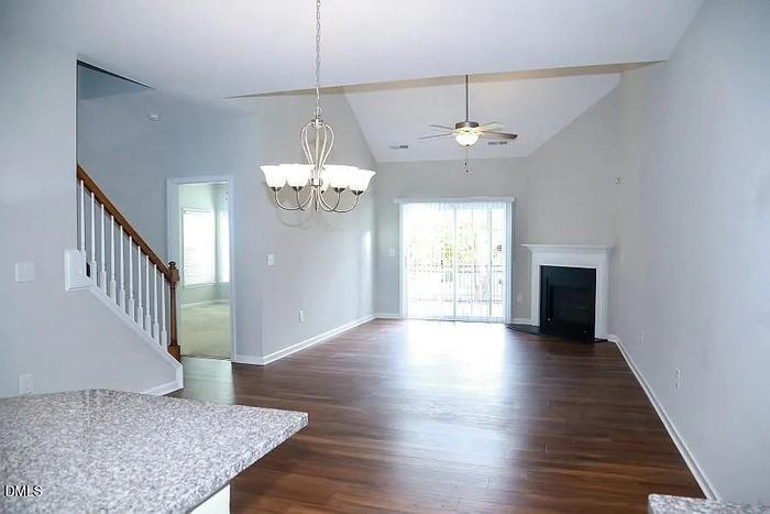 201 Gulley Glen Dr - Photo 7 of 27