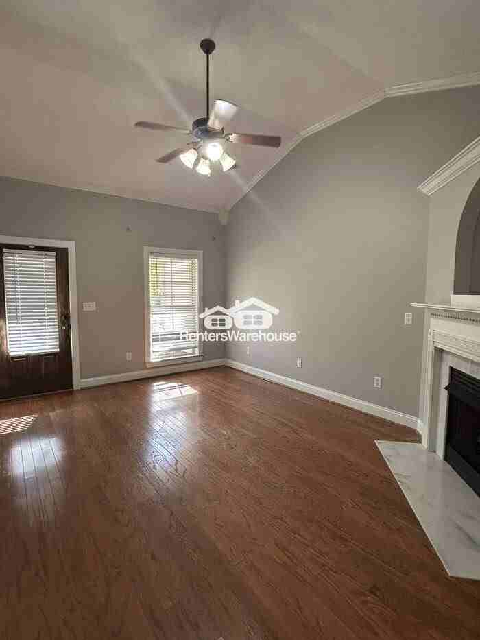 5671 Colony Ln - Photo 4 of 22