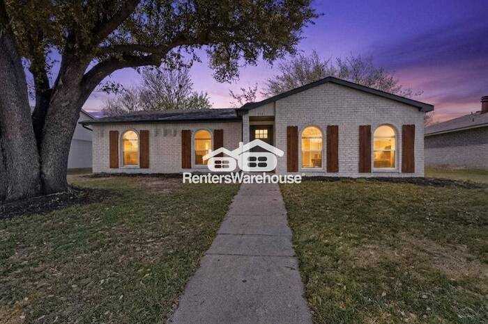 805 Cambridge Dr - Photo 4 of 43