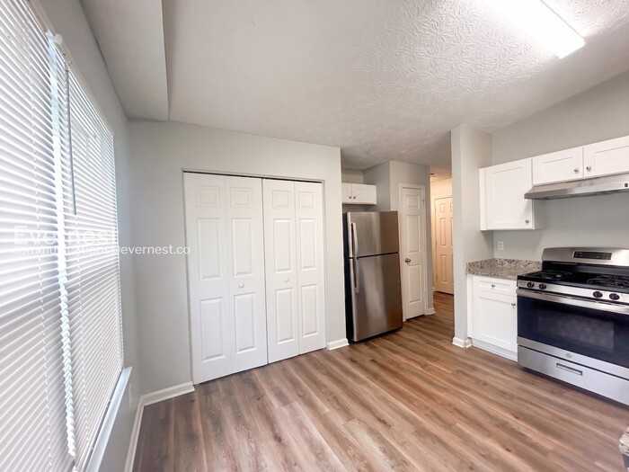 2132 Briar Glen Ln Sw - Photo 3 of 27