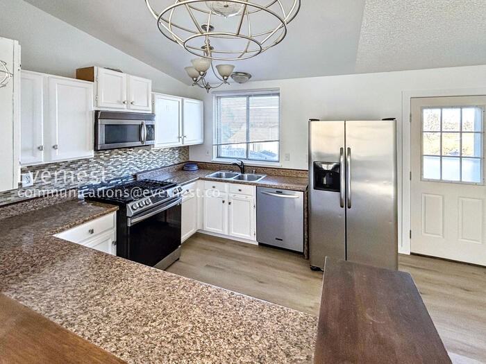 19517 E Purdue Pl - Photo 3 of 32