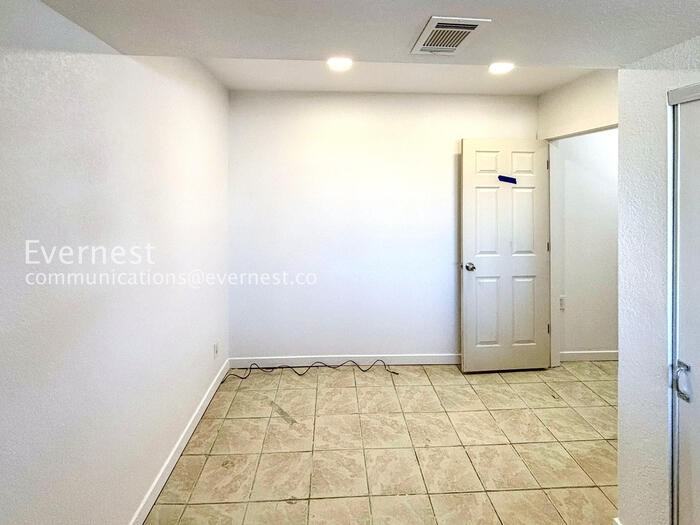 19517 E Purdue Pl - Photo 5 of 32