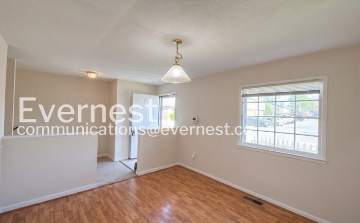 2325 Mcclellan Ct - Photo 3 of 35