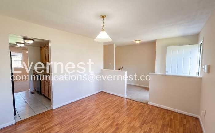 2325 Mcclellan Ct - Photo 5 of 35