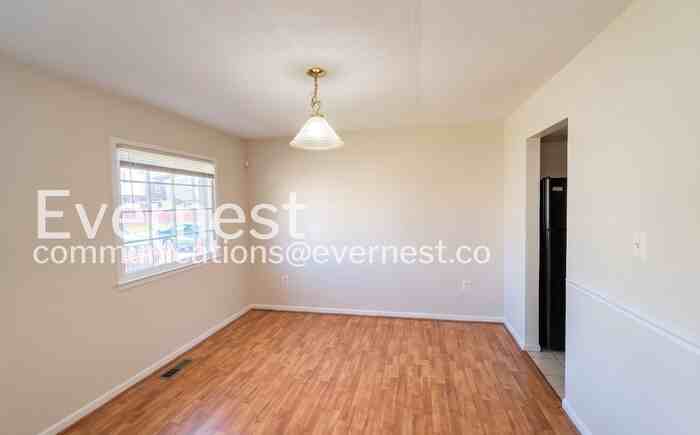 2325 Mcclellan Ct - Photo 7 of 35