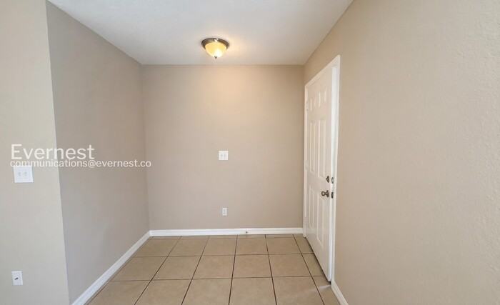 3060 Saint Paul Dr - Photo 2 of 19