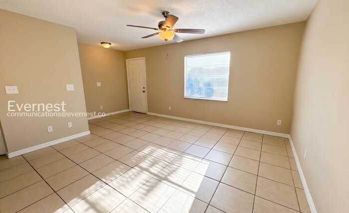 3060 Saint Paul Dr - Photo 5 of 19