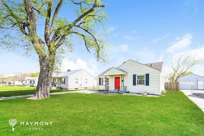 1713 Highland St - Photo 2 of 3