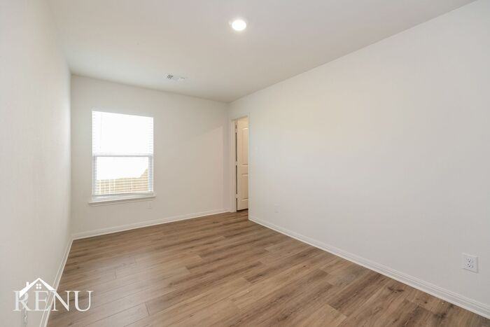 116 Somerdale Pass - Photo 4 of 24