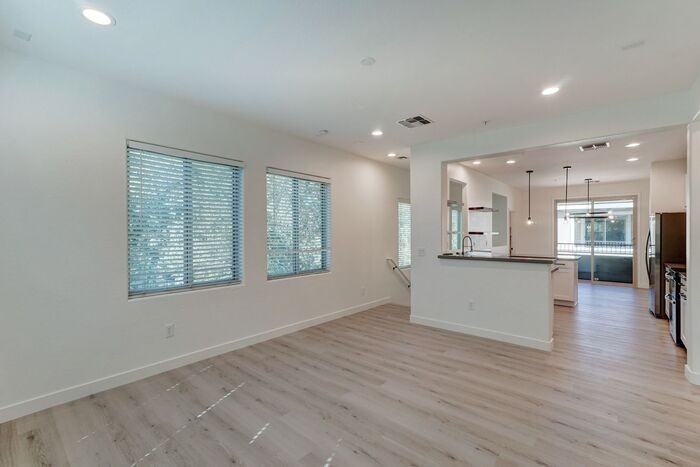 5550 N 16th St #152 - Photo 6 of 38