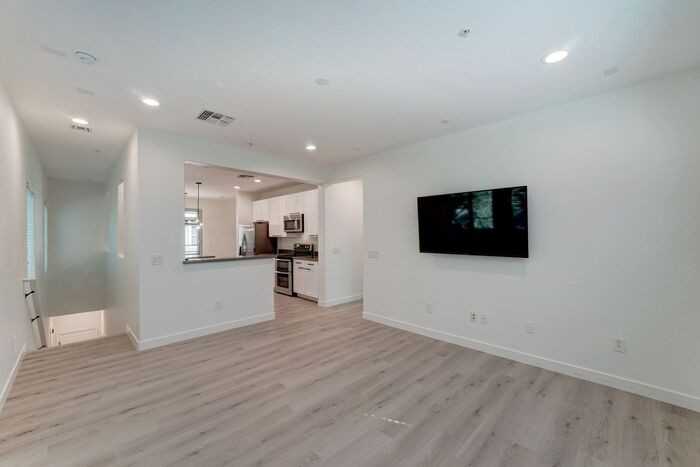 5550 N 16th St #152 - Photo 7 of 38