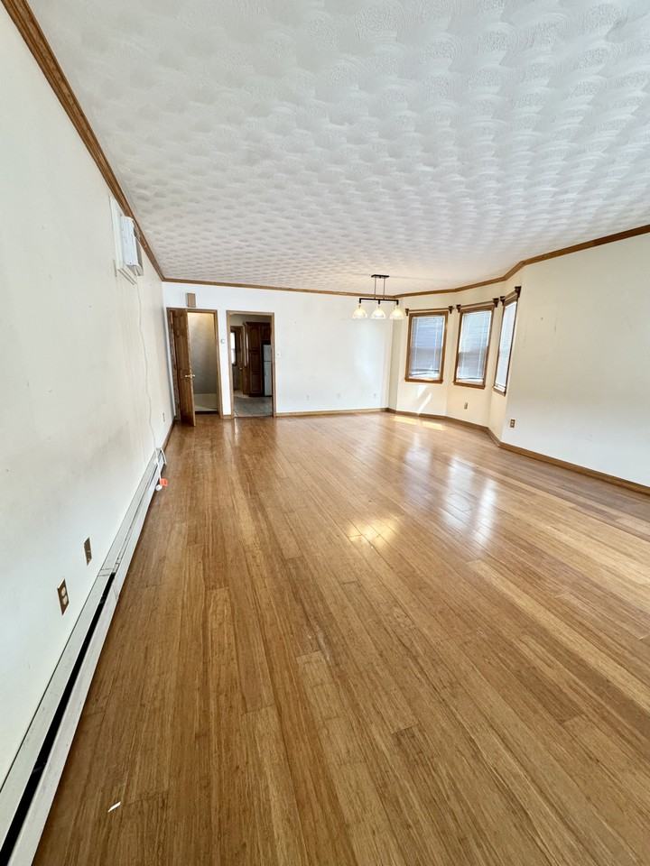 221 Bauer St #NA - Photo 2 of 6