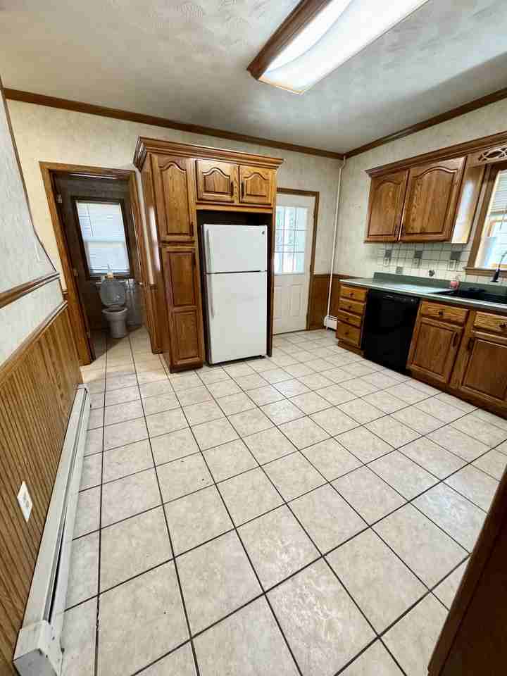 221 Bauer St #NA - Photo 5 of 6