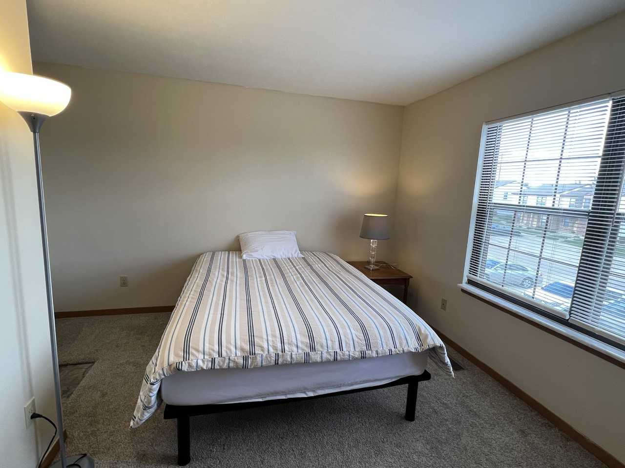 700 N Adelaide St #19 - Photo 6 of 16