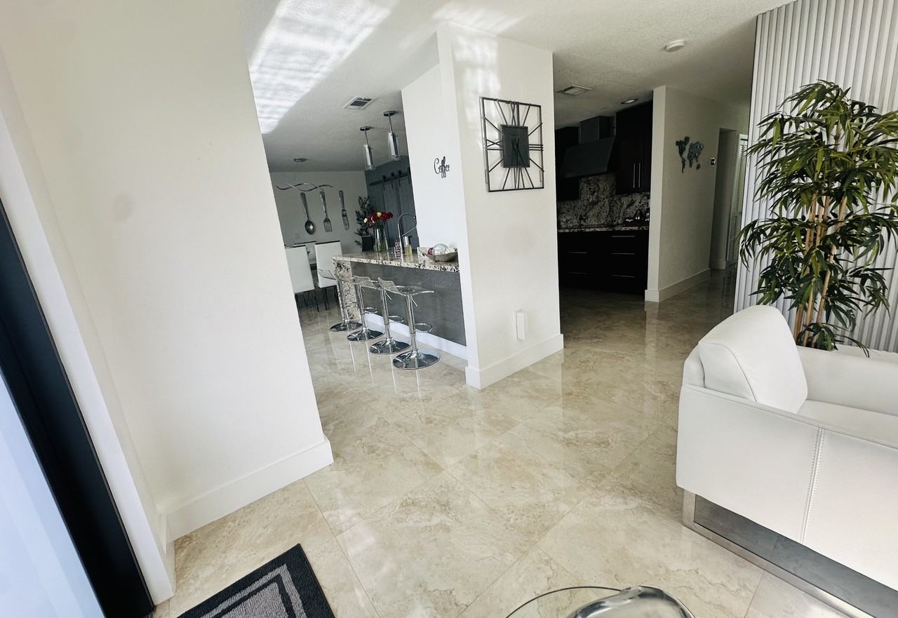 10360 Sw 7th St #NA - Photo 6 of 35