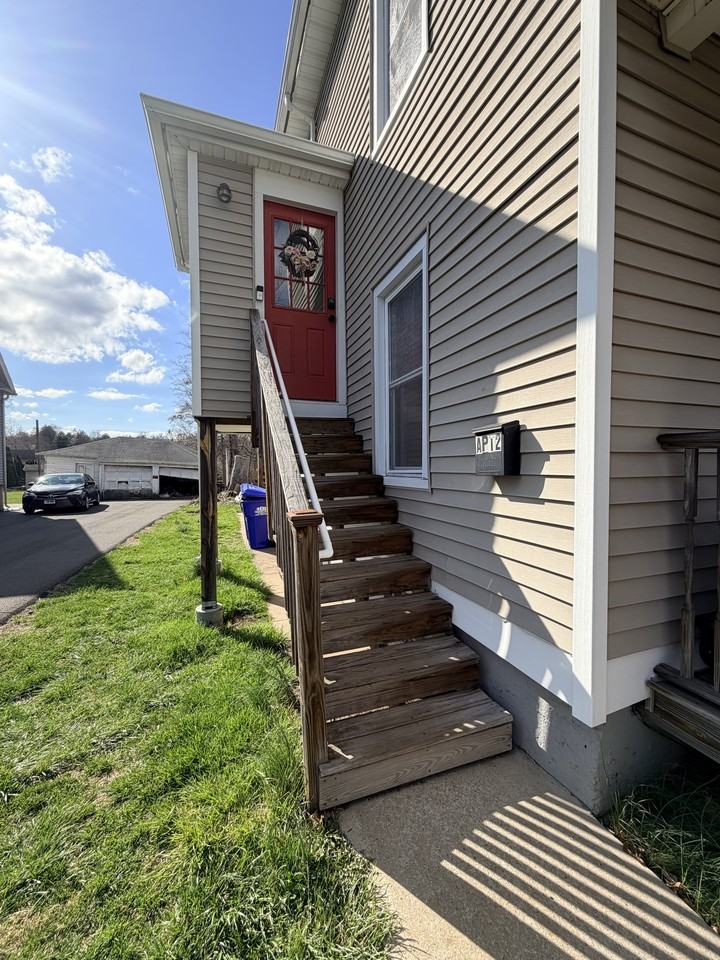 103 Birdsey Ave #2 - Photo 3 of 16