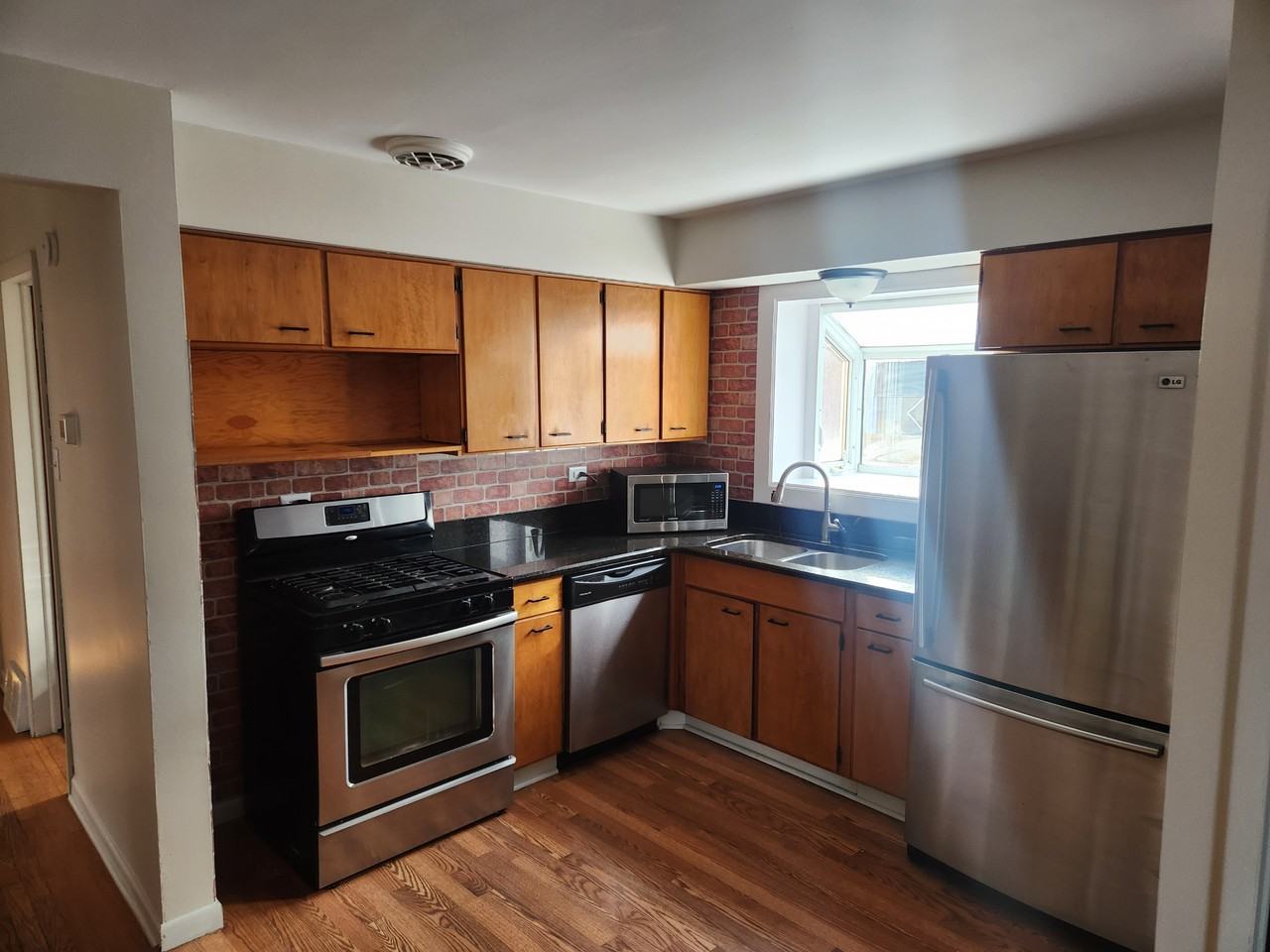 236 Chestnut Ave #NA - Photo 3 of 11