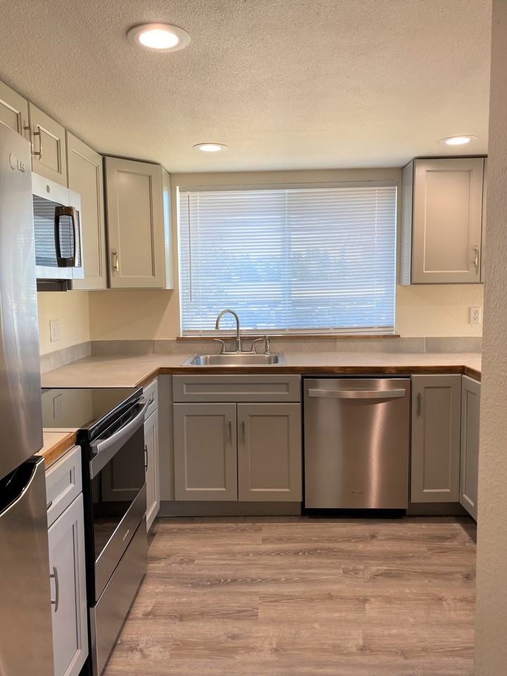 5517 108th Avenue Ct E #5517 - Photo 3 of 13