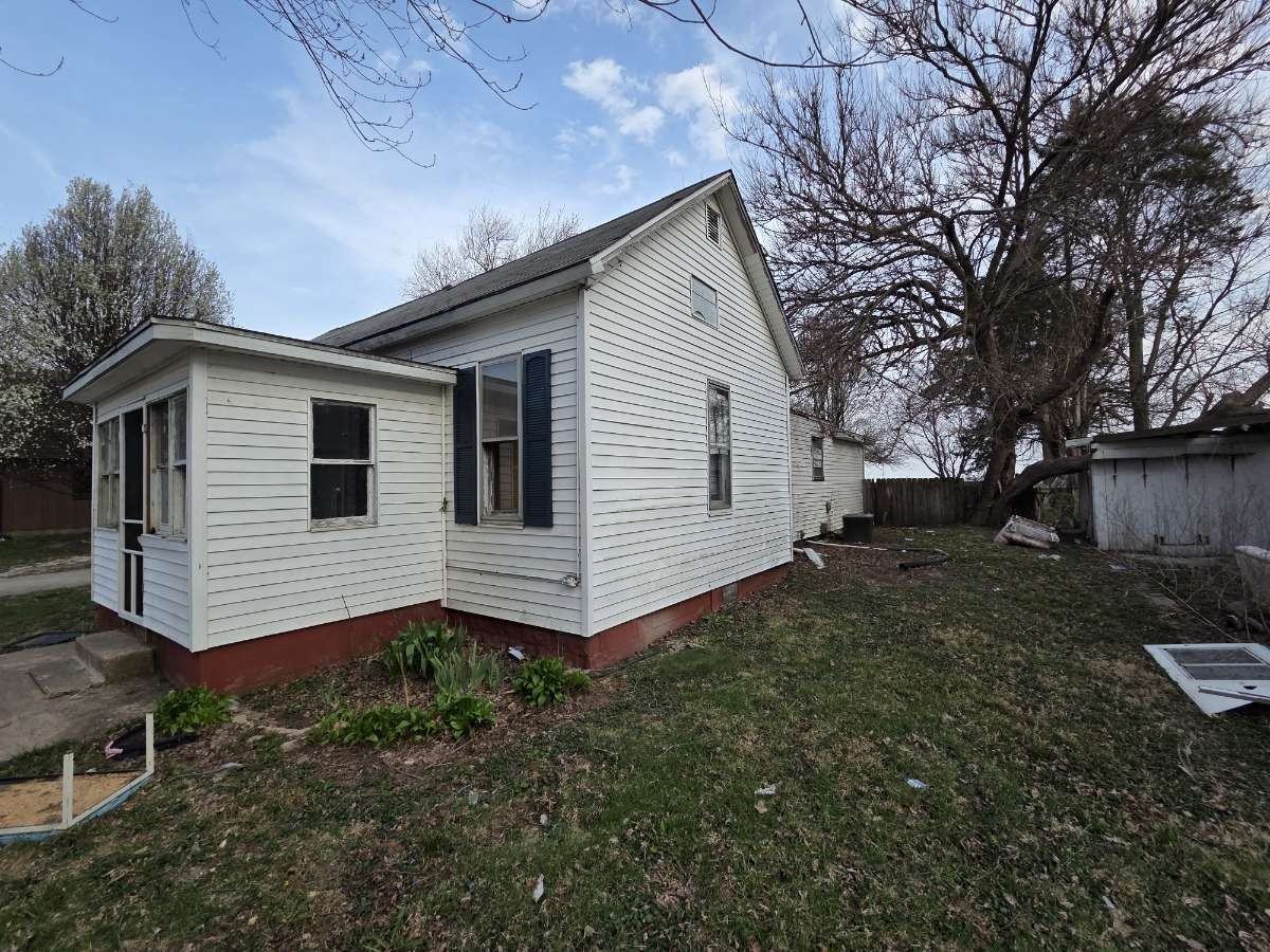 1010 Crosby St #NA - Photo 2 of 44