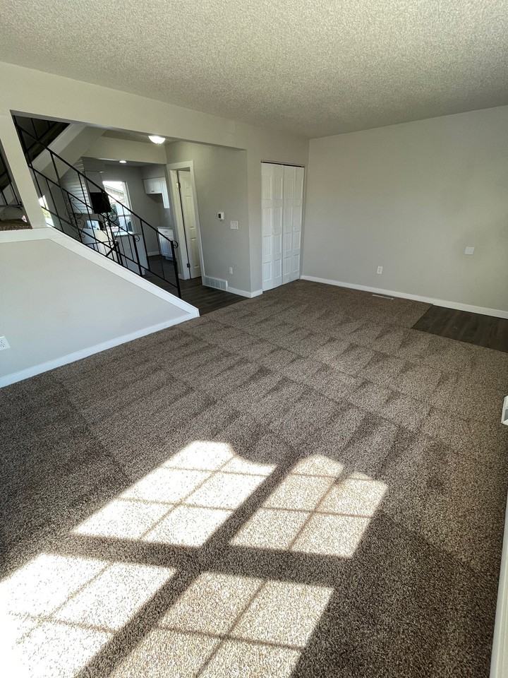 16749 E 13th Ave #16749 - Photo 6 of 12