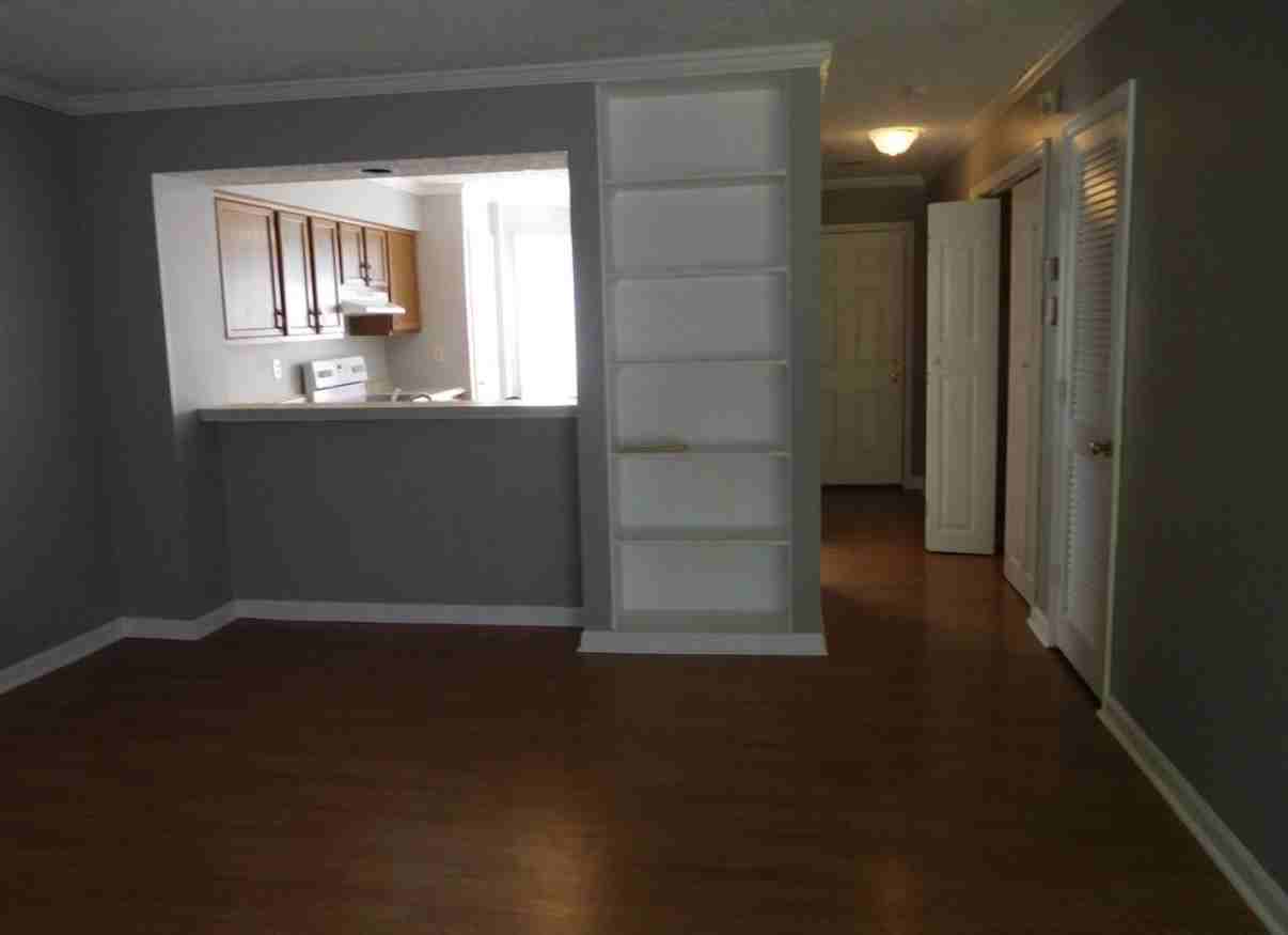 445 Claircrest Dr - Photo 2 of 18