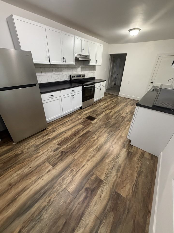 111 E 30th St #NA - Photo 6 of 10