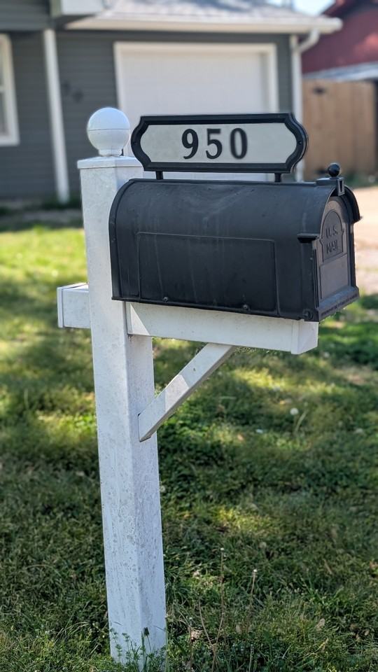 950 W Granite St #NA - Photo 2 of 2