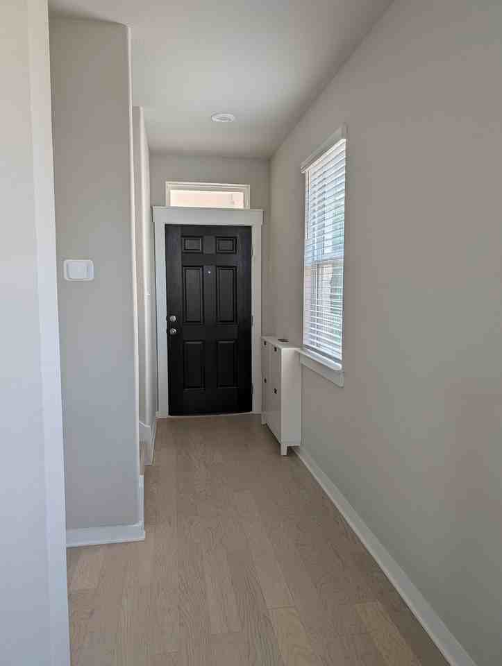 2316 Calvert Dr #5 - Photo 2 of 27