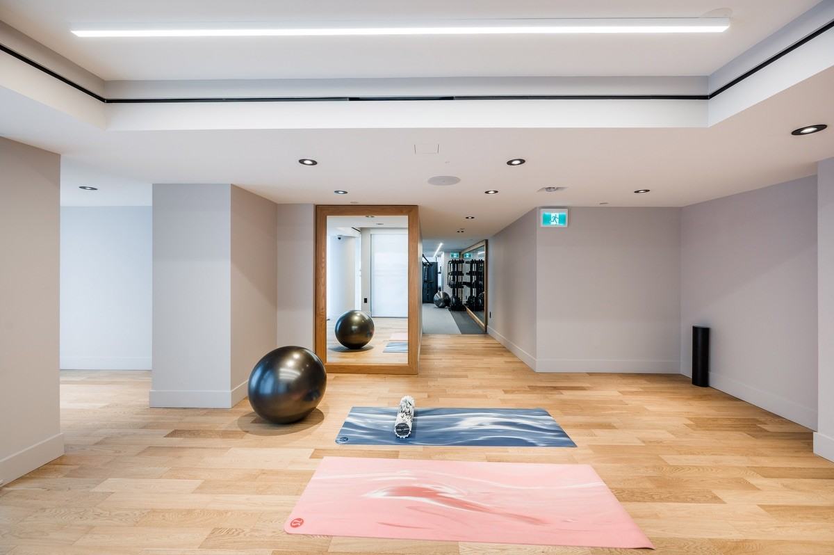 1408 Robson Street #1903 - Photo 4 of 11