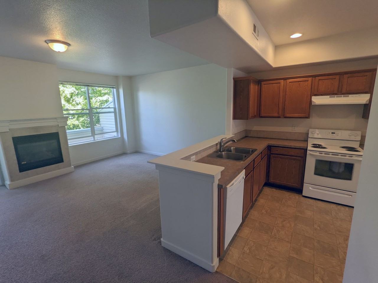 Halsey East Townhomes - Photo 3 of 38