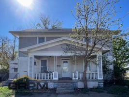 featured image of 619 N Washington St