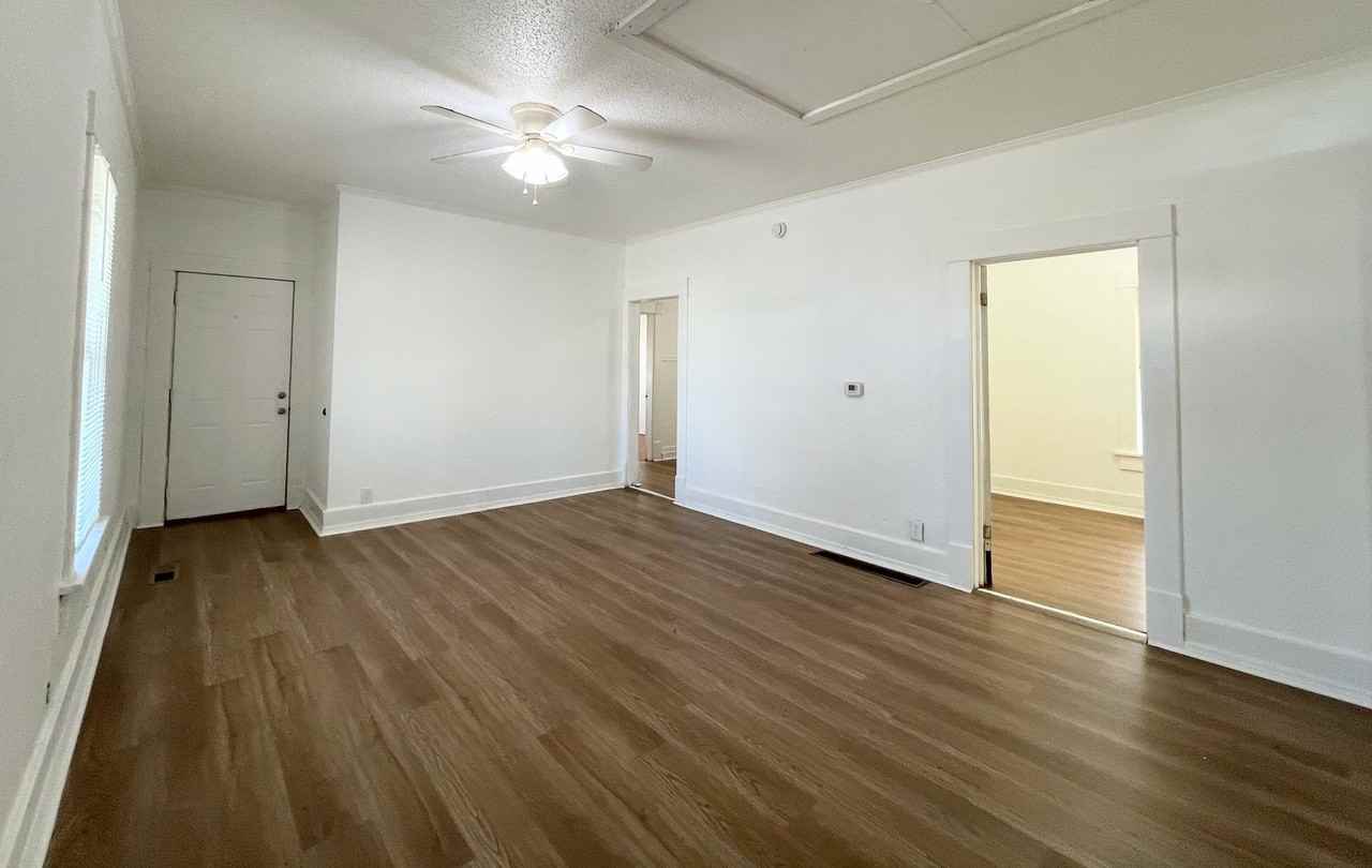 619 N Washington - Photo 3 of 20